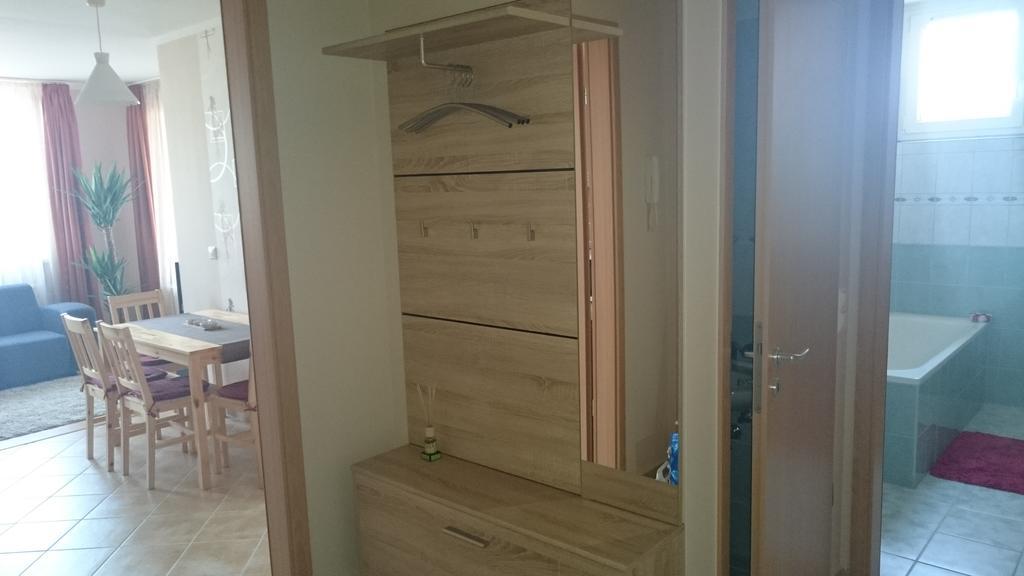 Reka Apartman Buk Phòng bức ảnh