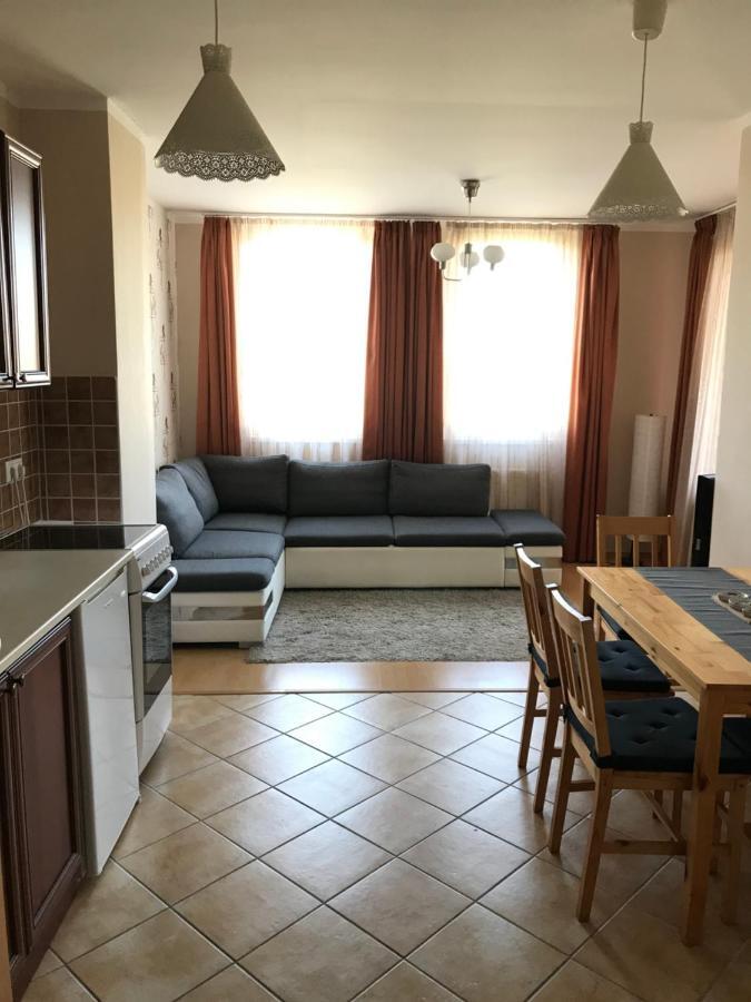 Reka Apartman Buk Ngoại thất bức ảnh